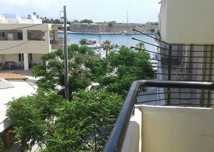 Aparthotel Pantheon 3*