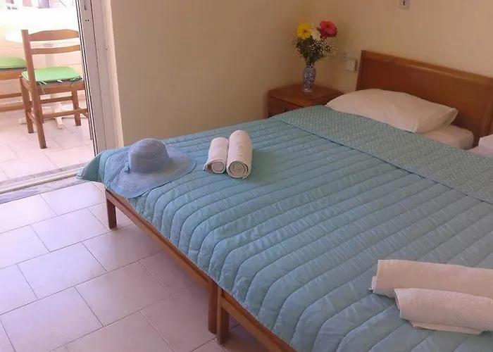 Aparthotel Pantheon 3*