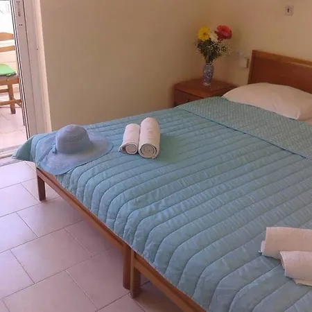 Apart-hotel Pantheon 3*